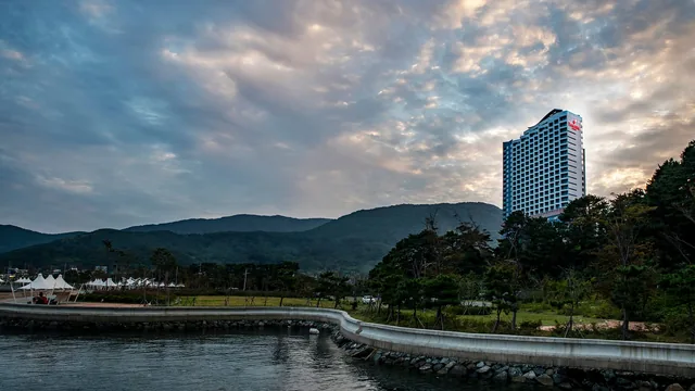 Ramada Suites by Wyndham Geoje photo 2