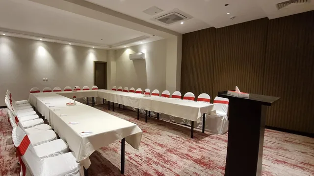 Ramada Resort by Wyndham Gilgit photo 6