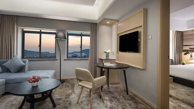 Ramada Encore by Wyndham Huzhou photo 9