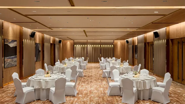 Ramada Encore by Wyndham Indore Nipania photo 5