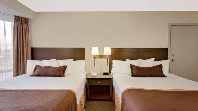 Ramada by Wyndham Kamloops photo 4