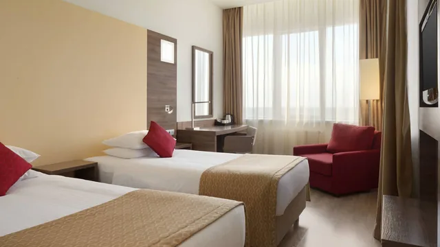 Ramada Encore by Wyndham Kyiv photo 6