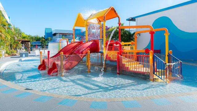 Ramada by Wyndham Hotel & Water Park photo 6