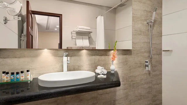Ramada by Wyndham Lahore Gulberg II photo 1