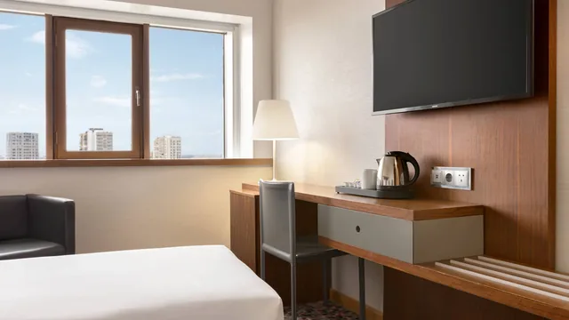 Ramada by Wyndham Lisbon photo 4
