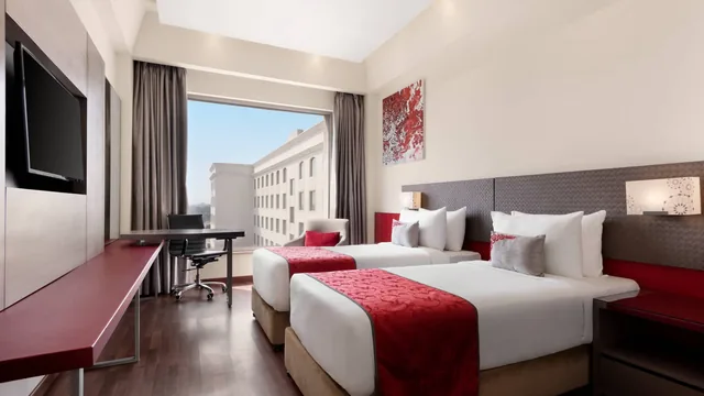 Ramada by Wyndham Lucknow Hotel and Convention Center photo 6