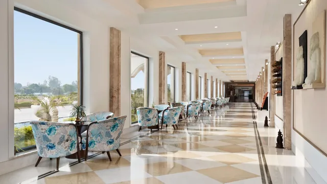 Ramada by Wyndham Lucknow Hotel and Convention Center photo 8