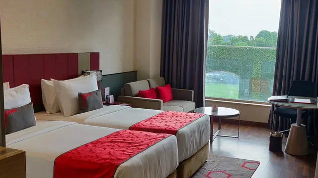 Ramada Plaza by Wyndham Lucknow photo 8