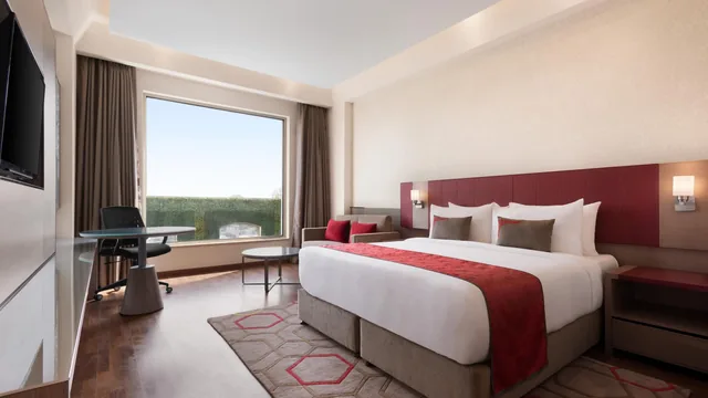 Ramada Plaza by Wyndham Lucknow photo 9