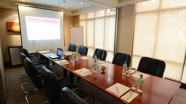 Ramada by Wyndham Manila Central photo 9