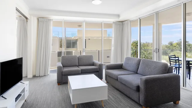 Ramada By Wyndham Marcoola Beach photo 11