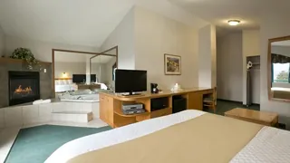 Ramada Limited Merritt