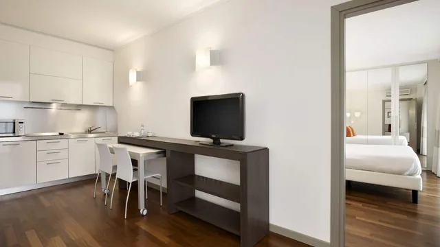 Ramada Plaza by Wyndham Milano photo 2