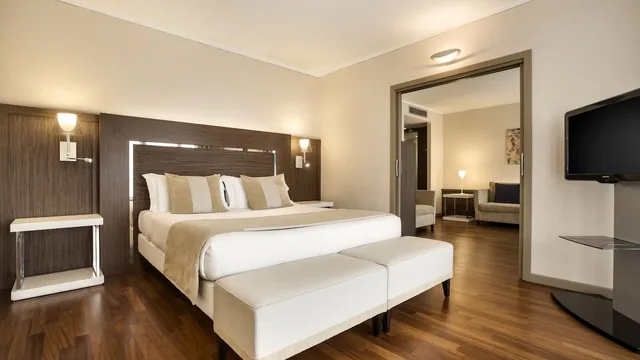 Ramada Plaza by Wyndham Milano photo 3