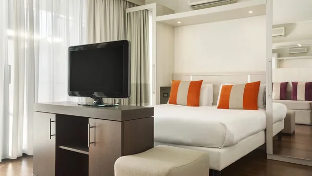 Ramada Plaza by Wyndham Milano photo 6