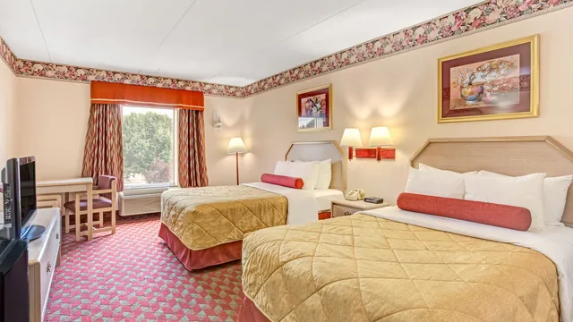 Ramada by Wyndham Murfreesboro photo 4