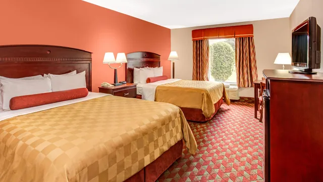 Ramada by Wyndham Murfreesboro photo 10