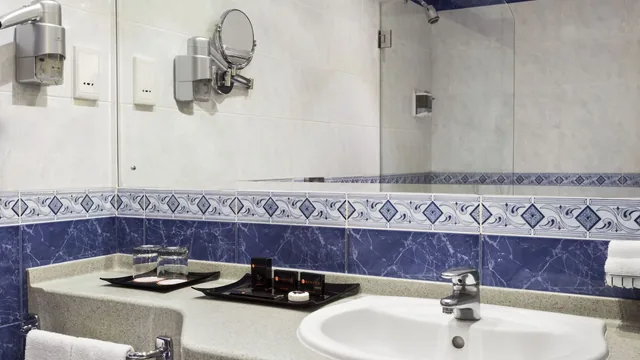 Ramada by Wyndham Qurum Beach photo 8