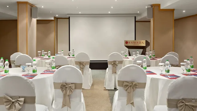 Ramada by Wyndham Qurum Beach photo 11