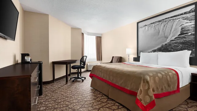 Ramada by Wyndham Niagara Falls Near the Falls photo 10
