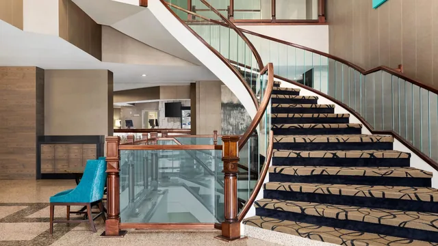 Ramada Plaza by Wyndham Niagara Falls photo 8