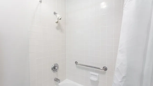 Ramada by Wyndham Oceanside photo 3