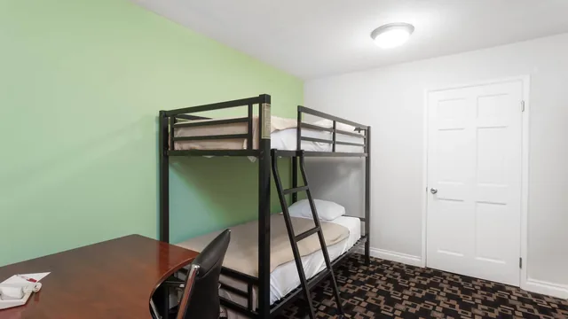 Ramada by Wyndham Oceanside photo 8