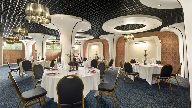 Ramada by Wyndham Oldbury Birmingham photo 11
