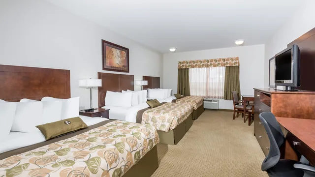Ramada by Wyndham Olds photo 1