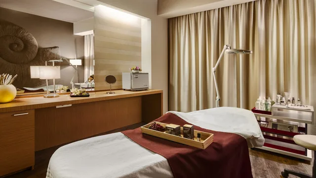 Ramada by Wyndham Oradea photo 1