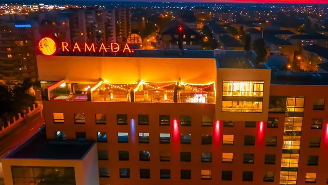 Ramada by Wyndham Oradea photo 3