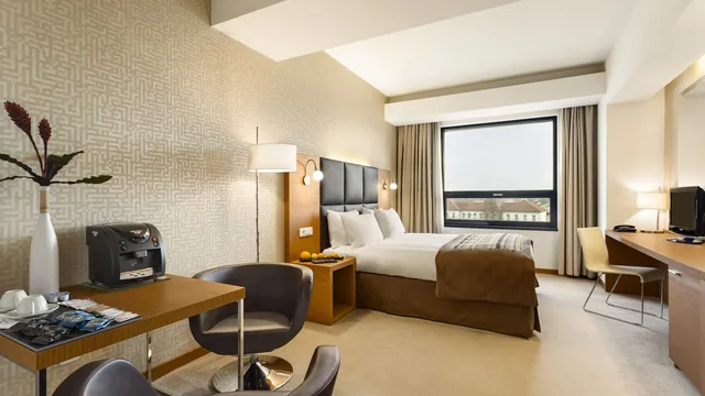 Ramada by Wyndham Oradea photo 5