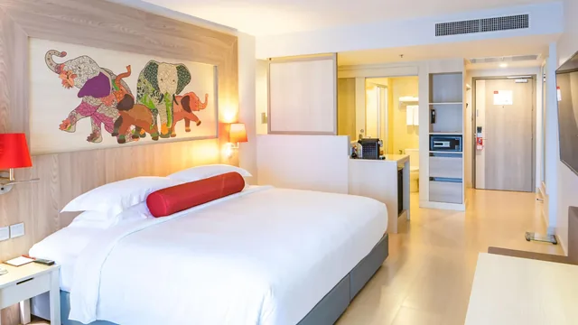 Ramada by Wyndham Phuket Deevana photo 2