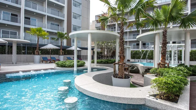 Ramada by Wyndham Phuket Deevana photo 3
