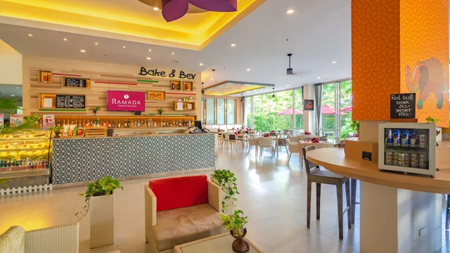 Ramada by Wyndham Phuket Deevana photo 7