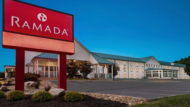 Ramada by Wyndham Pigeon Forge North photo 11
