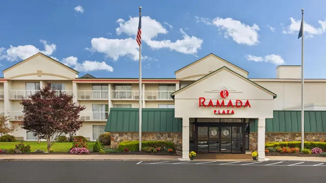 Ramada Plaza by Wyndham Portland photo 8