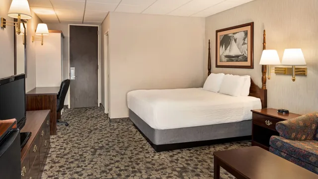 Ramada Plaza by Wyndham Portland photo 12