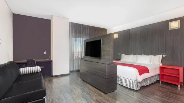 Ramada Encore by Wyndham Queretaro photo 4