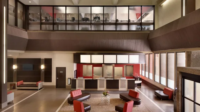 Ramada Plaza by Wyndham Regina Downtown photo 8
