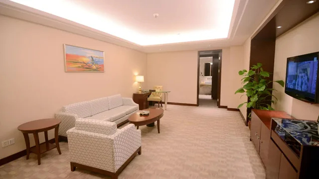 Ramada by Wyndham Shenzhen Baoan photo 8