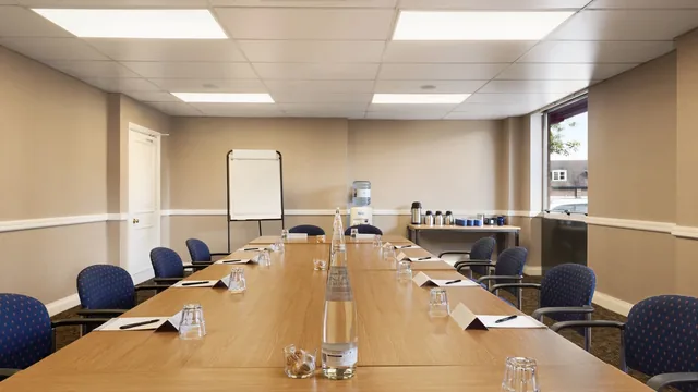 Ramada by Wyndham Birmingham Solihull photo 4