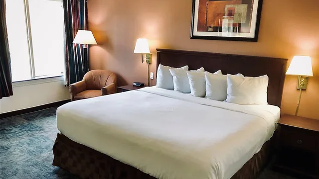 Ramada by Wyndham Spokane Valley photo 2