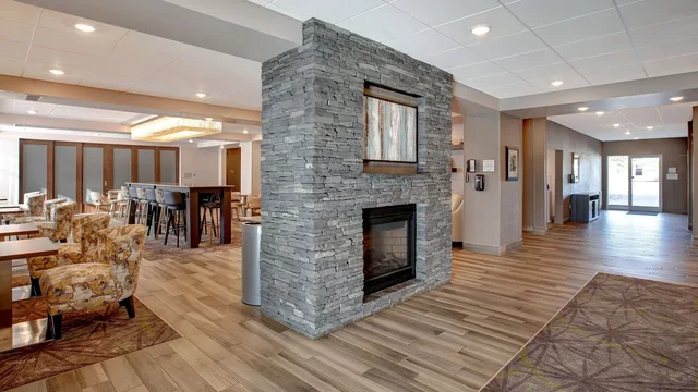Ramada by Wyndham St. Paul AB photo 10