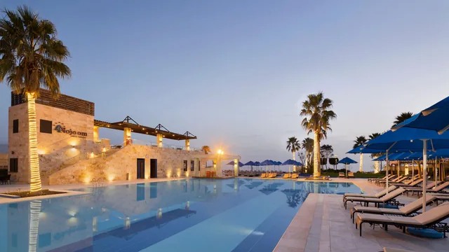 Ramada Resort by Wyndham Dead Sea photo 5