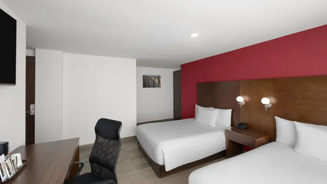 Ramada by Wyndham Tampico Centro photo 4