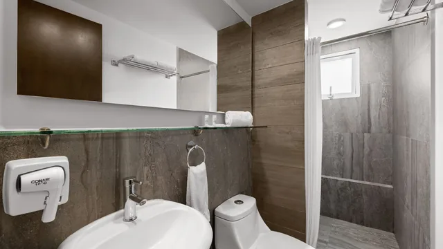 Ramada by Wyndham Tampico Centro photo 6