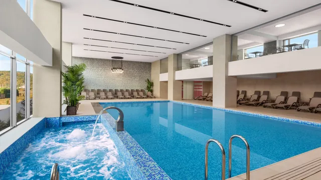 Ramada by Wyndham Targu Jiu photo 8
