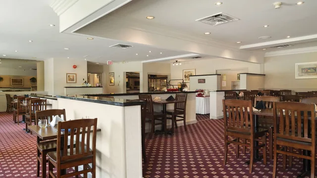 Ramada by Wyndham Trenton photo 1
