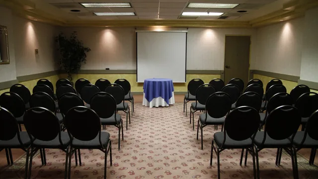 Ramada by Wyndham Viscount Suites Tucson East photo 3